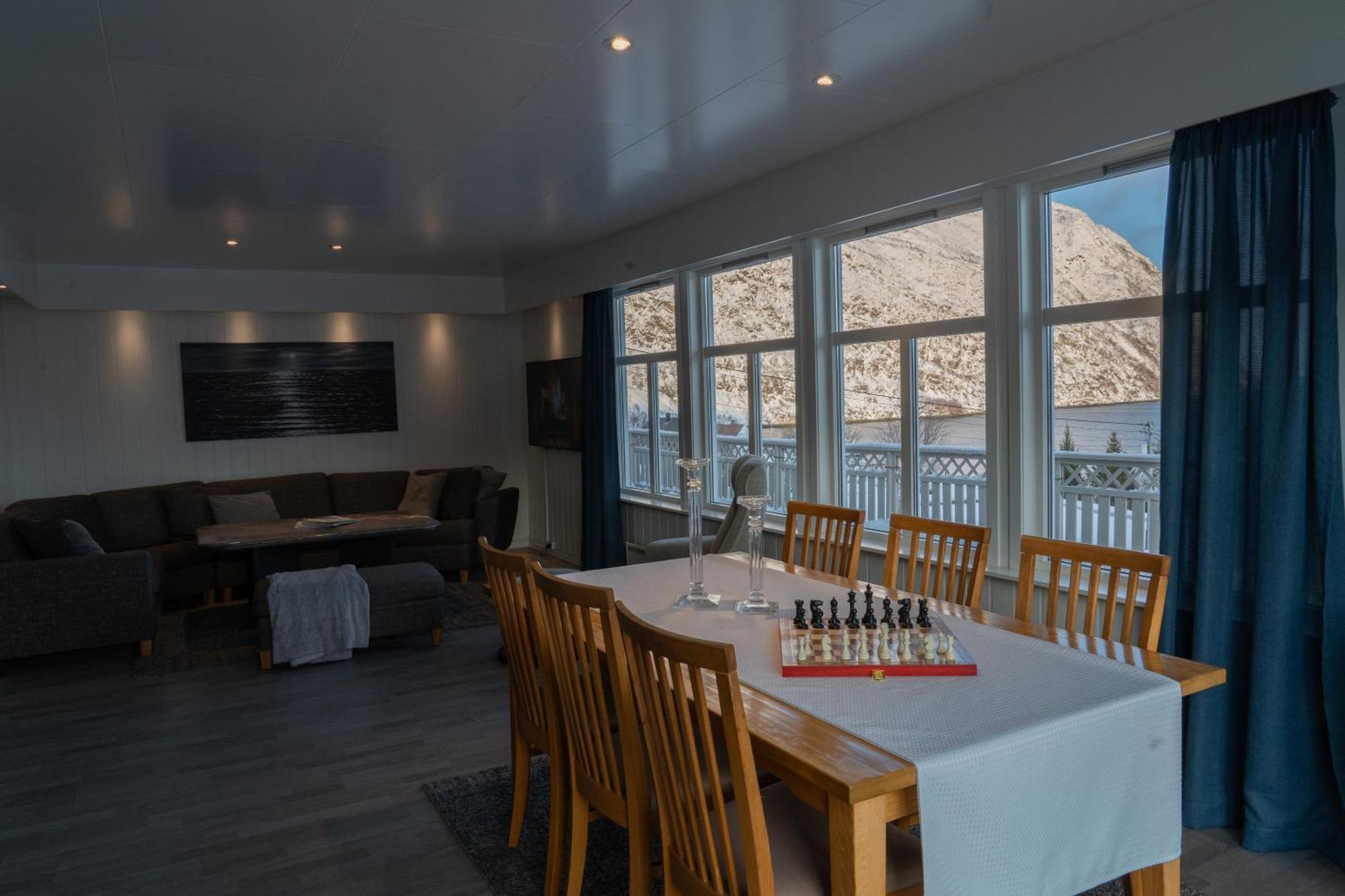 Holiday home Lyngen Aurora House Koppangen